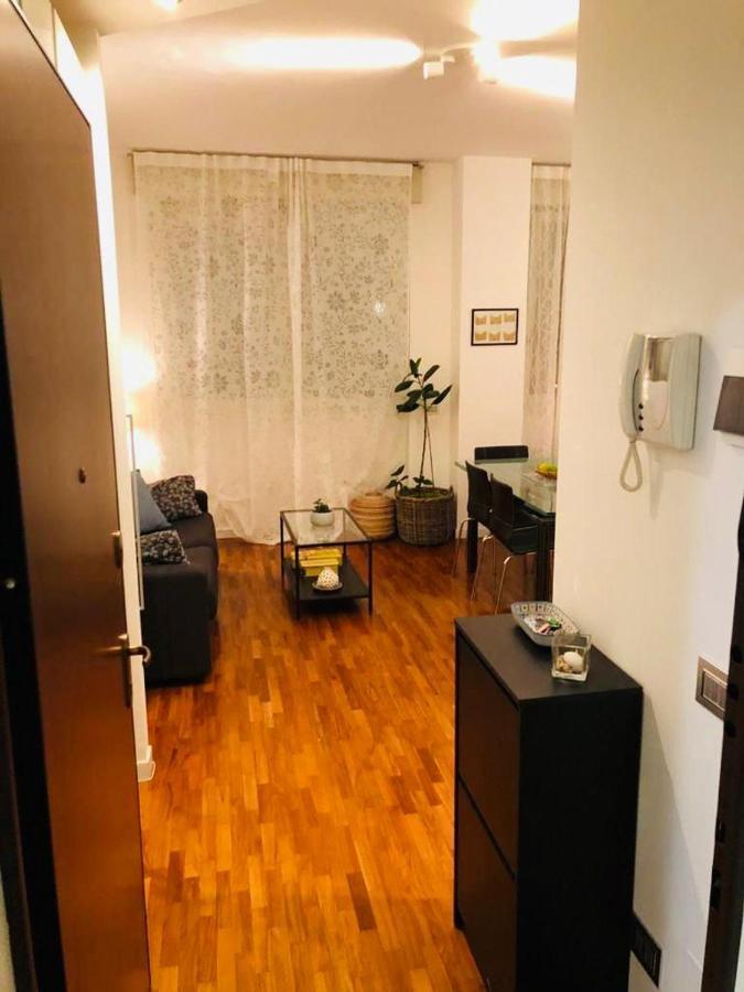 Portavenezia49 - Appartamento Milano Porta Venezia Con Jacuzzi Mailand Exterior foto